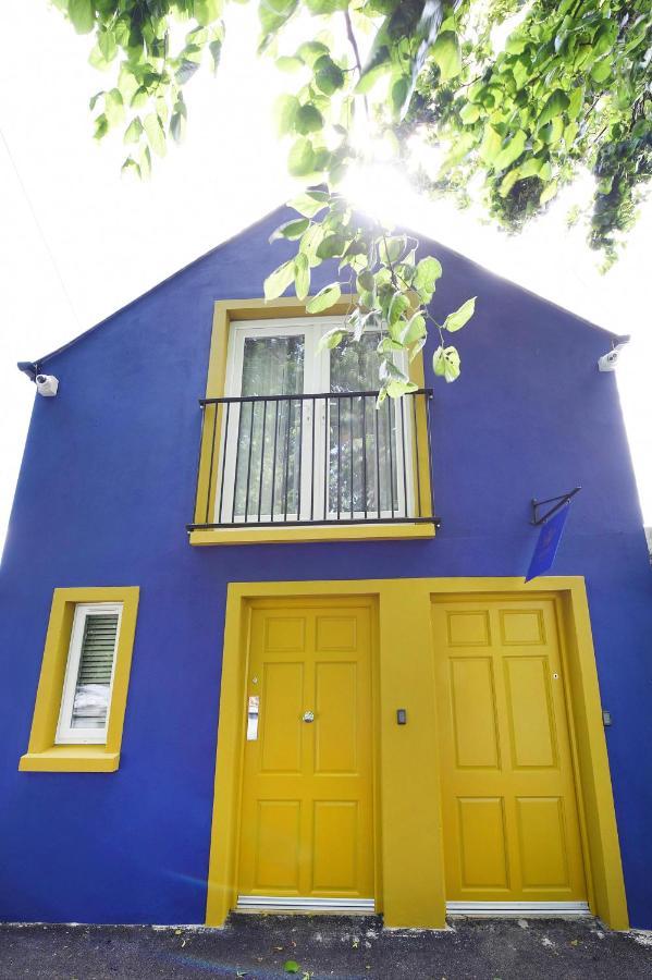 Walter'S Place Carrickfergus Extérieur photo